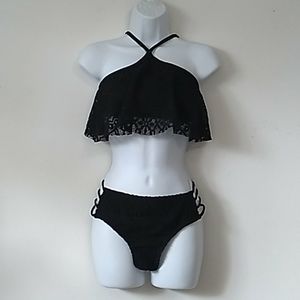 NWT Vanilla Beach Blk Crochet Lace Bikini T & B Large
